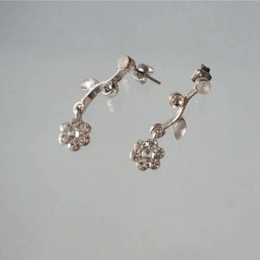 Vintage Crystal Vine Teardrop Flower Earrings Silvertone  Wedding Bridesmaid